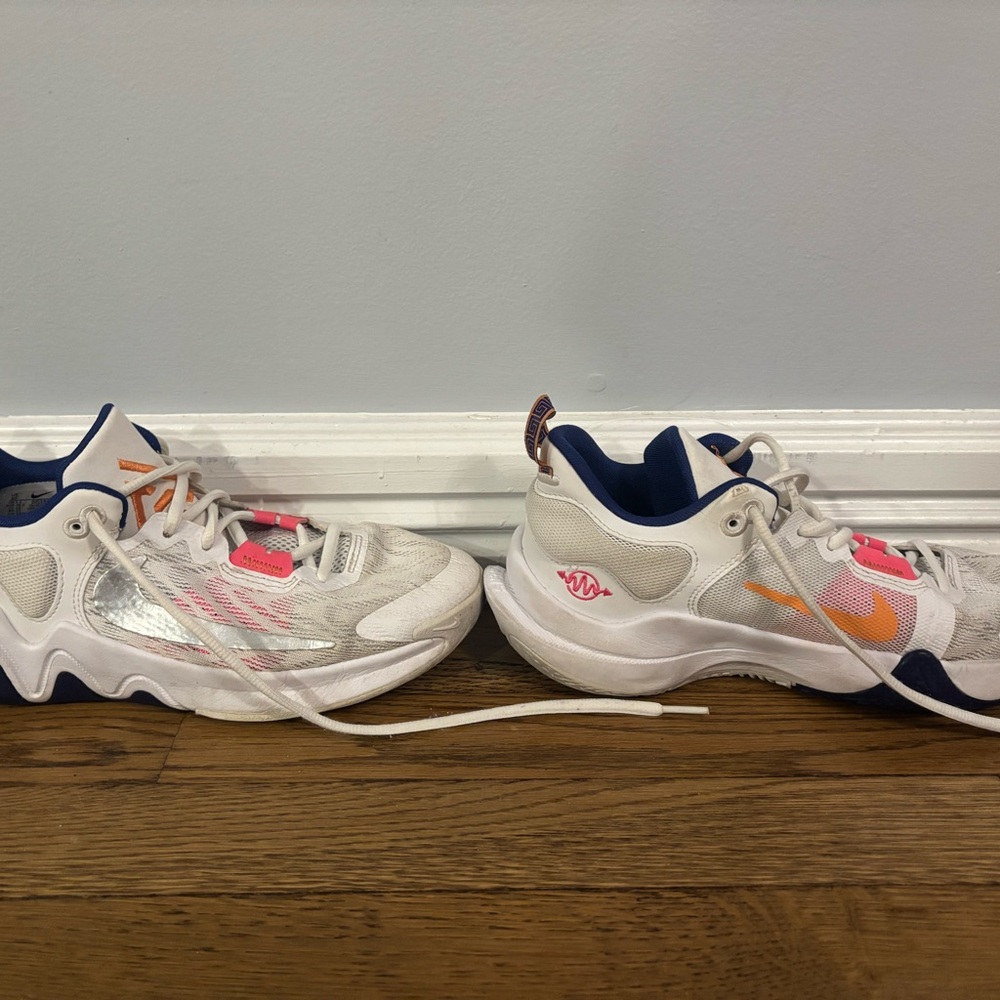 6 YOUTH Nike Giannis Immortality 2